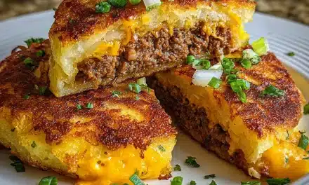 Stuffed Potato Pancakes with Cheesy Beef Filling – A Tasty 30-Minute Meal
