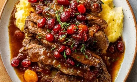 Cranberry Balsamic Roast Beef: A Flavorful and Tender Main Dish