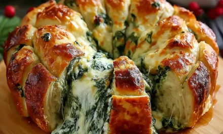 Spinach Artichoke Dip Pull-Apart Christmas Bread: A Divine Holiday Appetizer