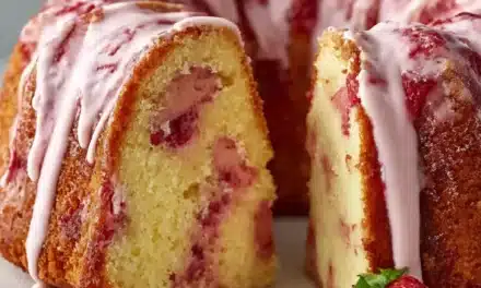 Strawberry Milkshake Pound Cake – A Family-Style Delight