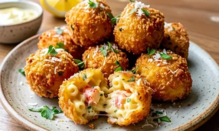 Lobster Mac and Cheese Bites